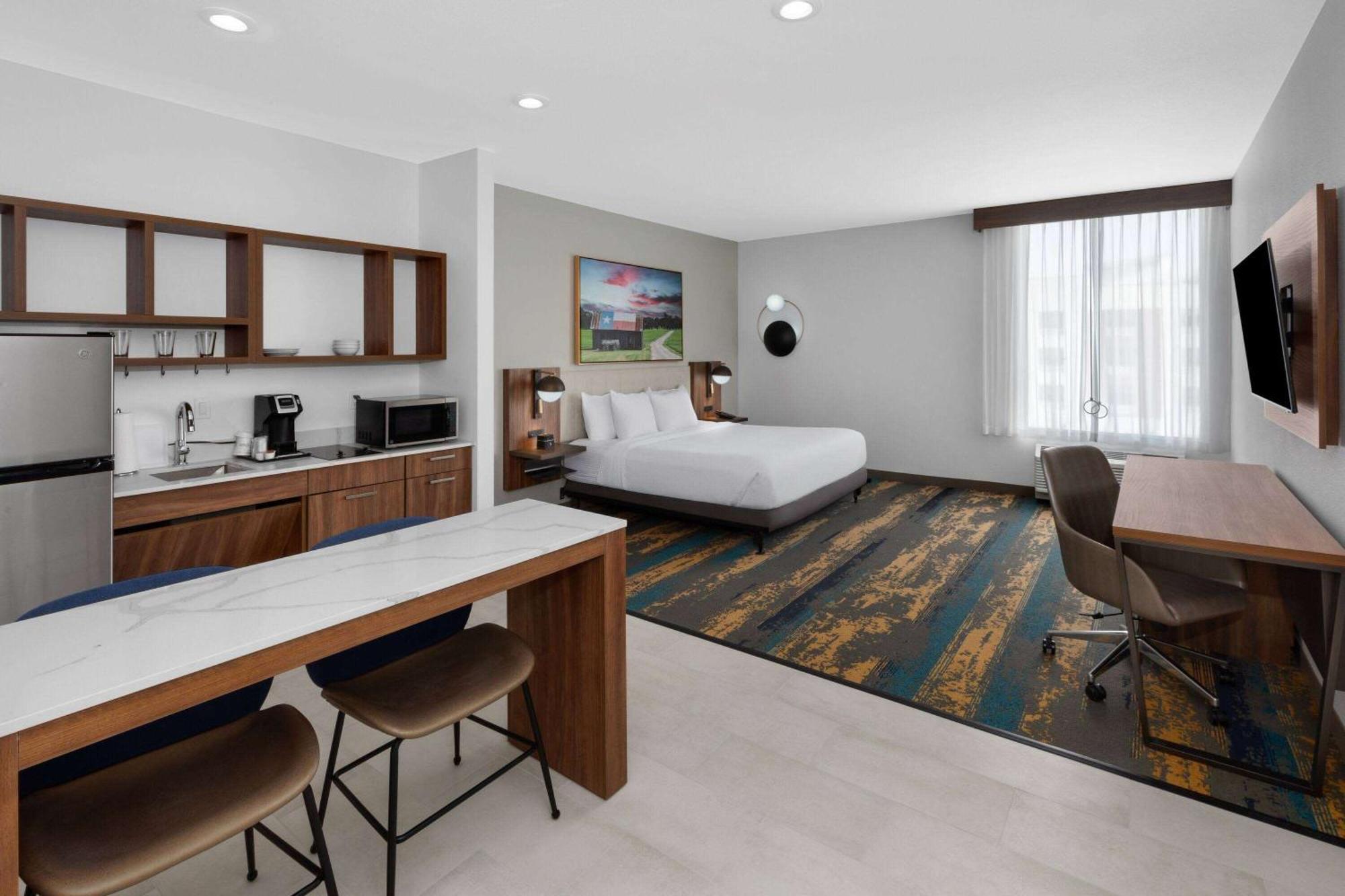 La Quinta Inn & Suites By Wyndham San Antonio At The Rim 外观 照片