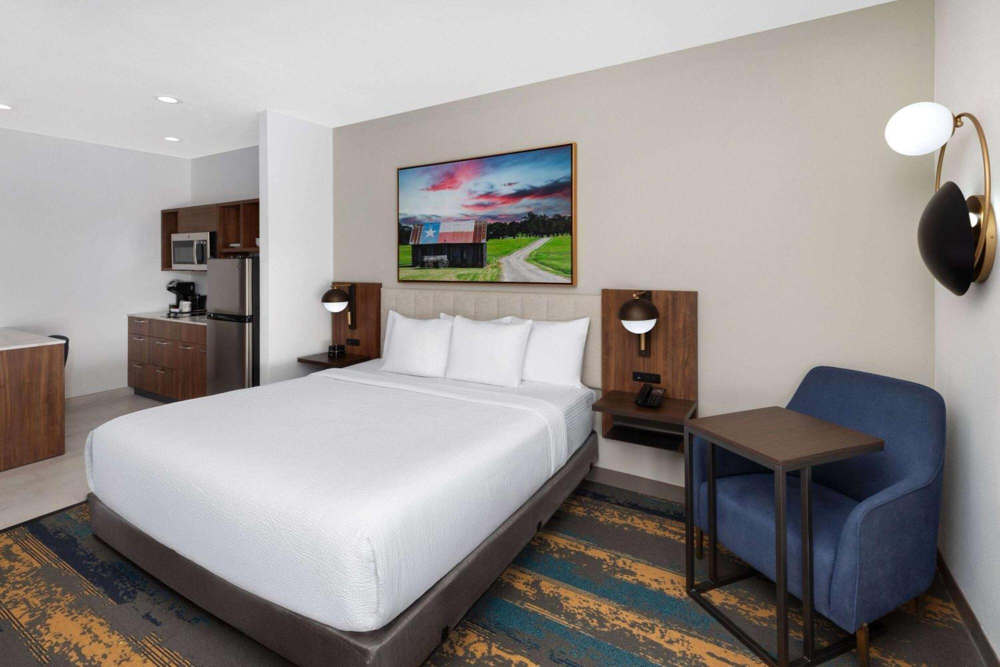 La Quinta Inn & Suites By Wyndham San Antonio At The Rim 外观 照片