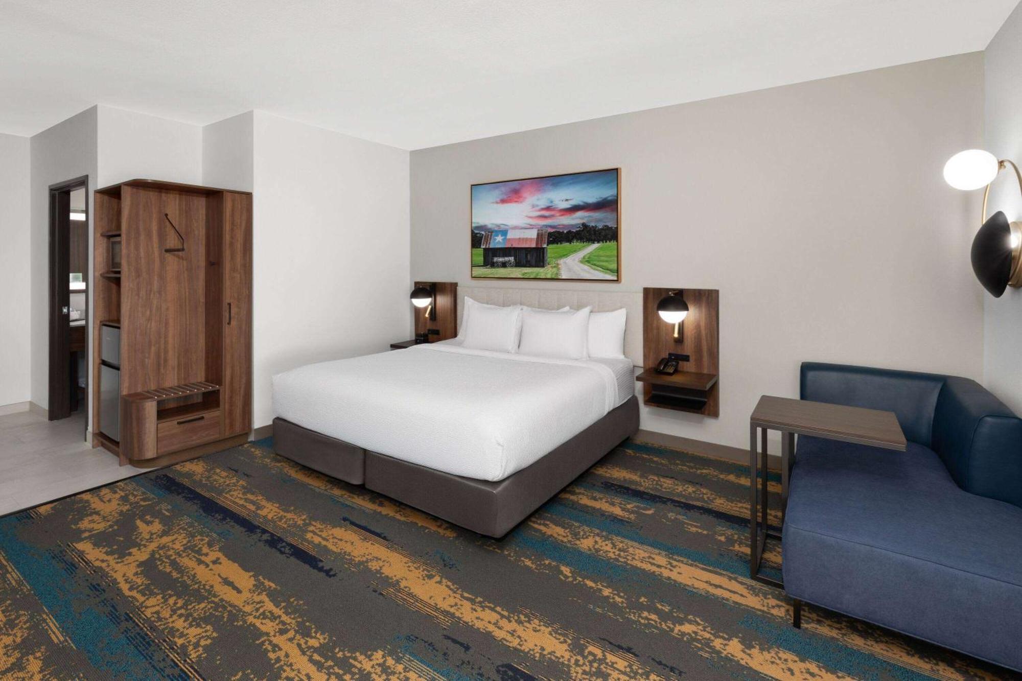 La Quinta Inn & Suites By Wyndham San Antonio At The Rim 外观 照片