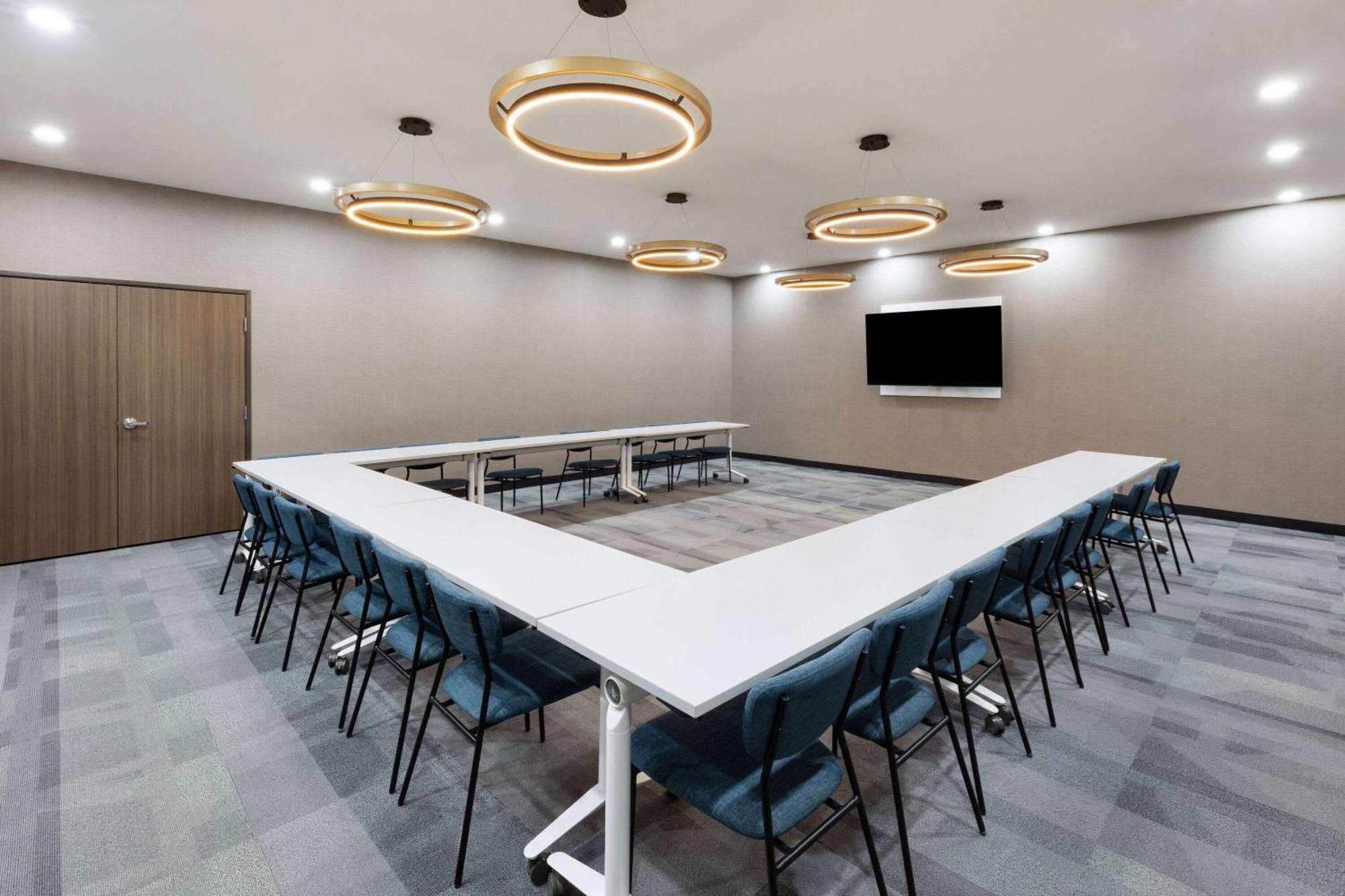 La Quinta Inn & Suites By Wyndham San Antonio At The Rim 外观 照片
