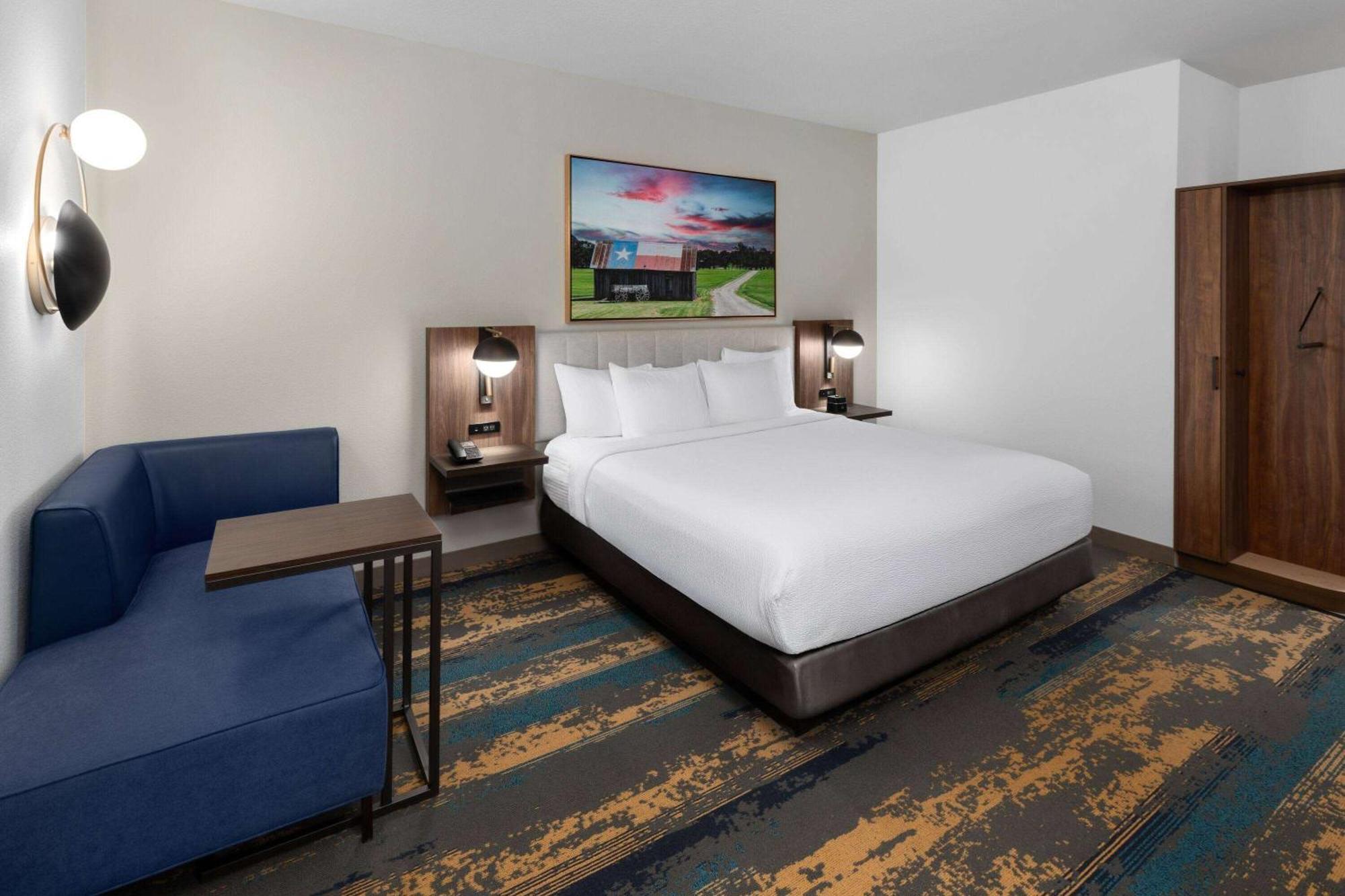 La Quinta Inn & Suites By Wyndham San Antonio At The Rim 外观 照片